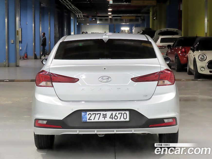Hyundai AVANTE 2019