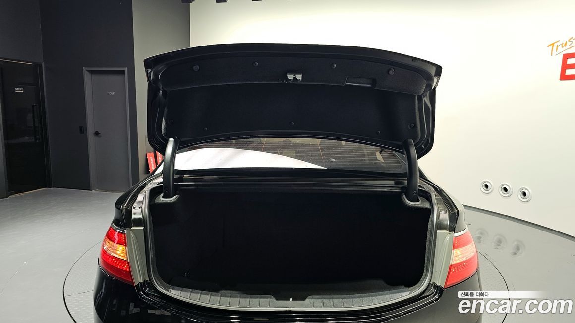 Hyundai Grandeur 2012