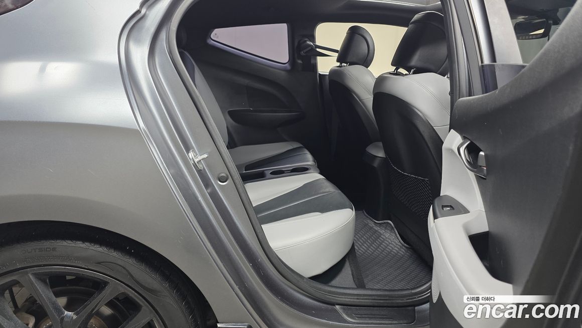 Hyundai Veloster 2018