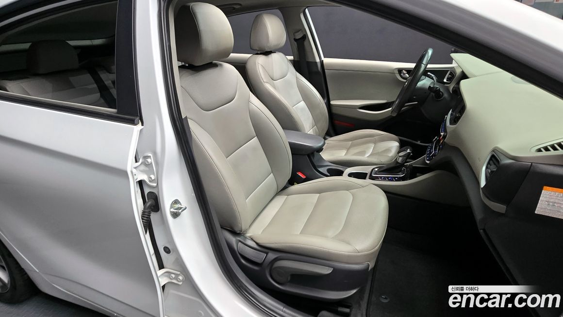 Hyundai Ioniq 2016