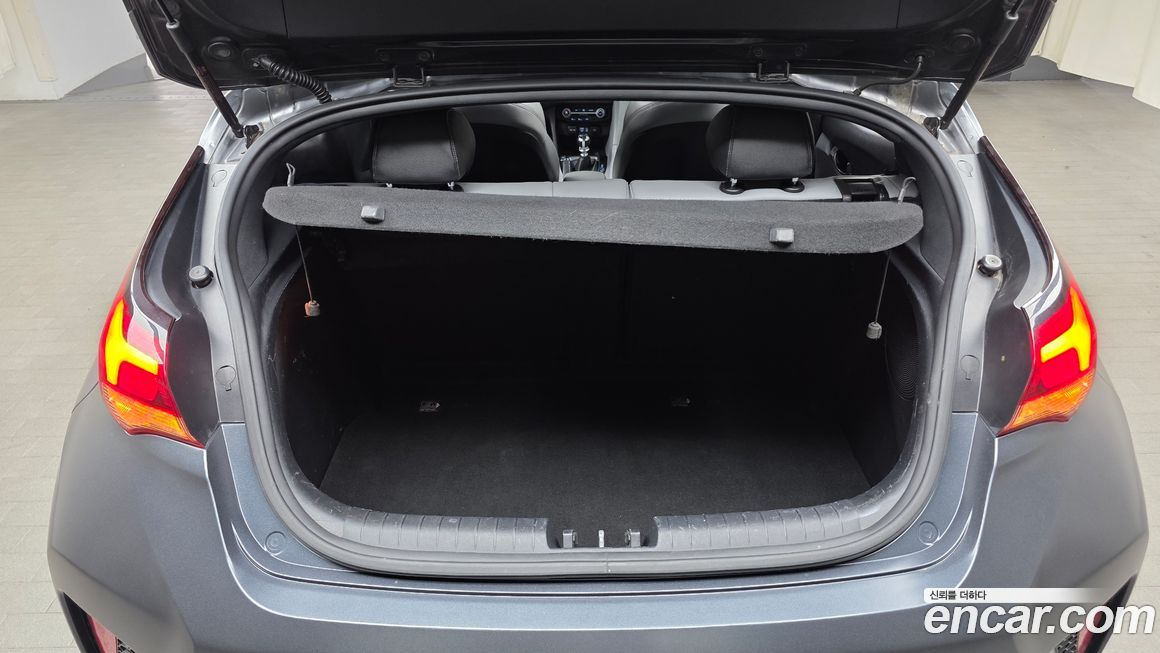 Hyundai Veloster 2018