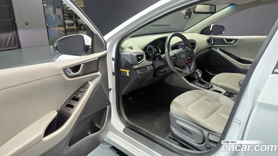 Hyundai Ioniq 2016