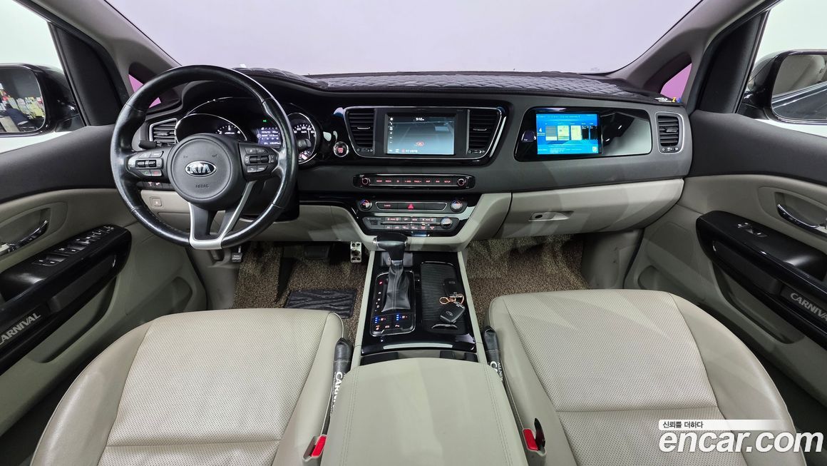Kia Canival 2018