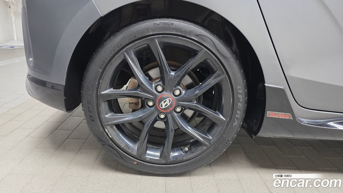 Hyundai Veloster 2018