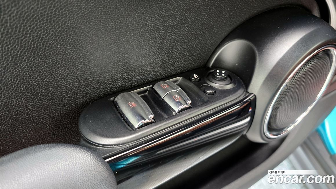 Mini Cooper Convertible 2017