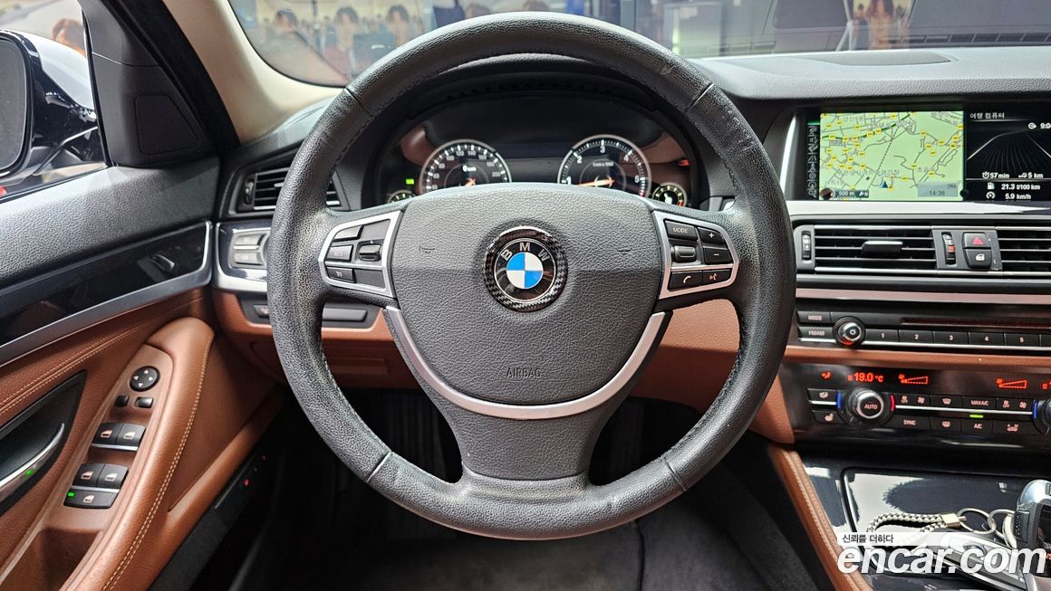 BMW 5-Series 2016