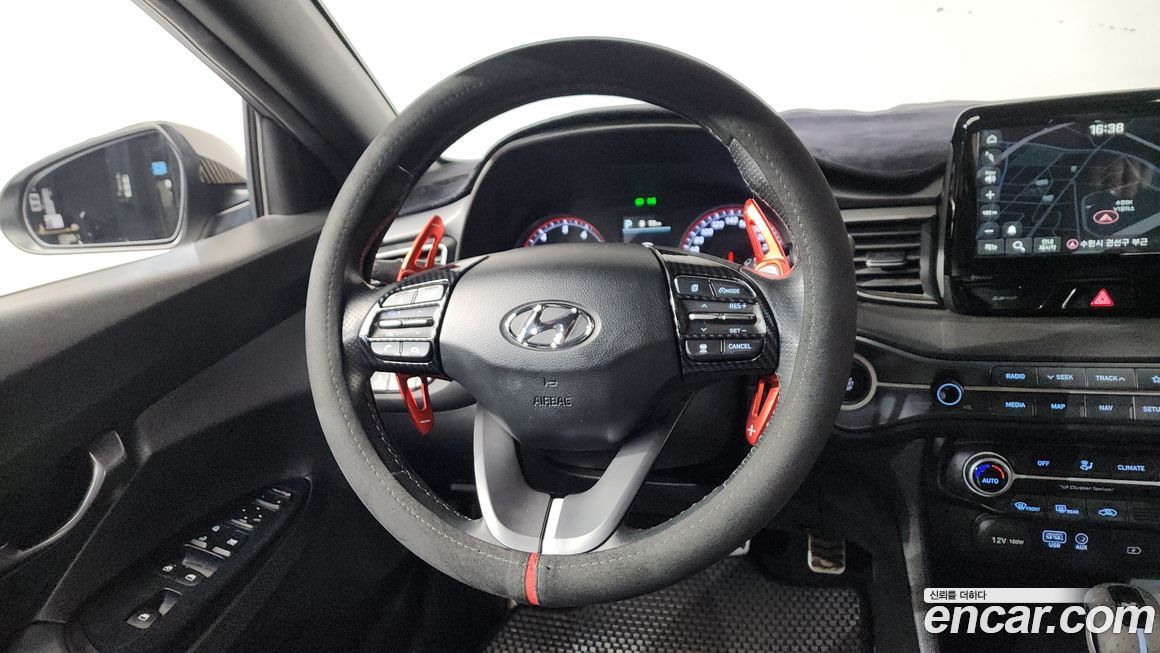 Hyundai Veloster 2018