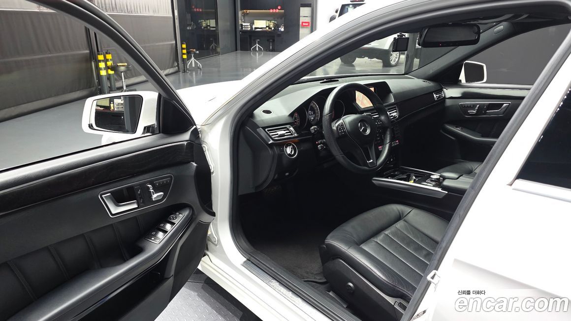 Mercedes-Benz E-Class 2014