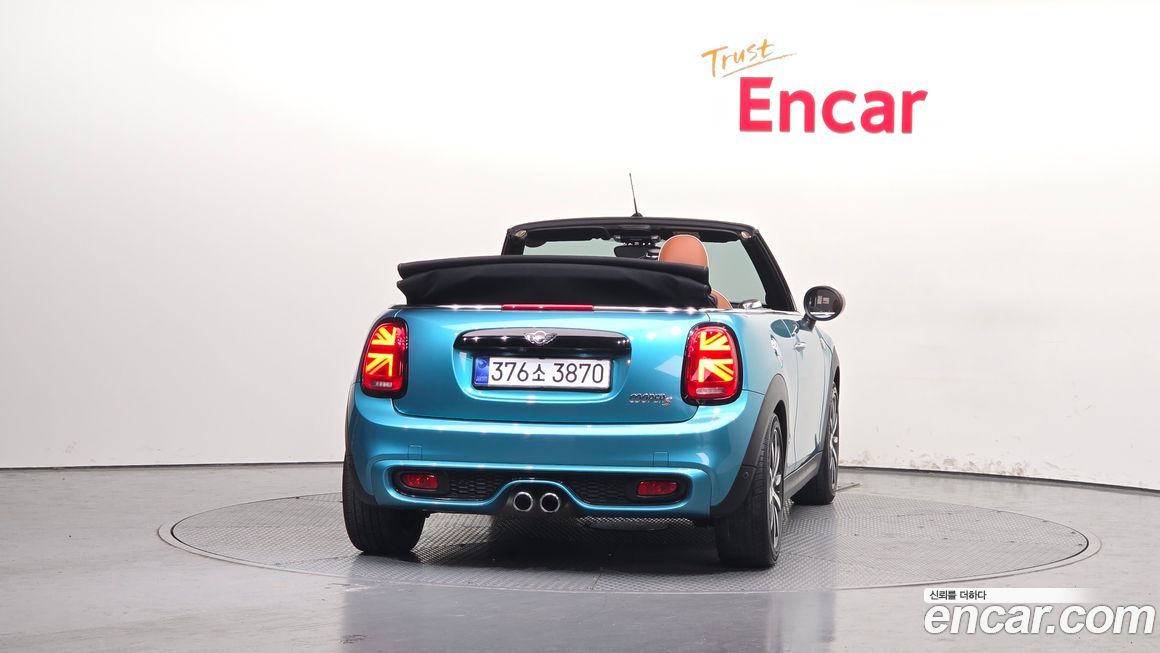 Mini Cooper Convertible 2017