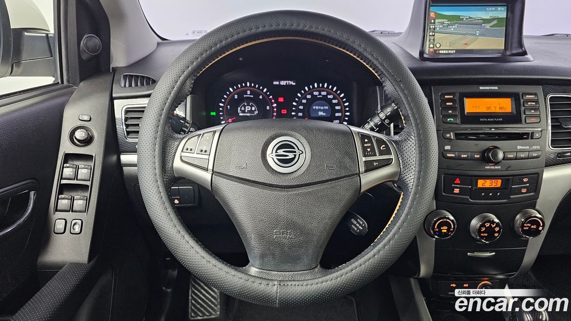 KG_Mobility_Ssangyong KORANDO 2013