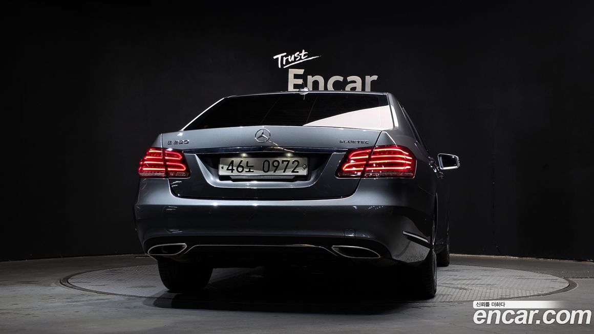 Mercedes-Benz E-Class 2016