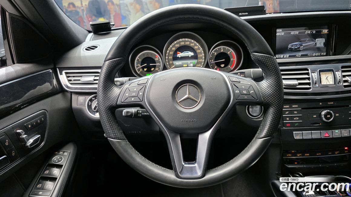 Mercedes-Benz E-Class 2016