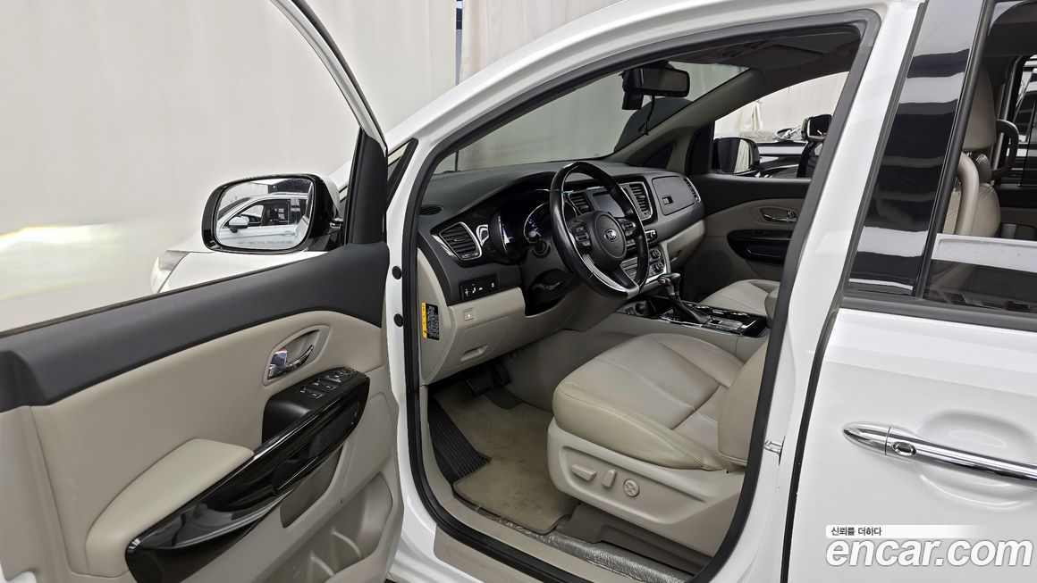 Kia Canival 2019