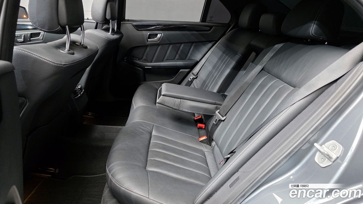 Mercedes-Benz E-Class 2016