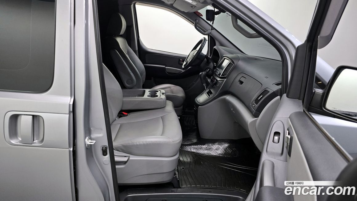 Hyundai Starex 2021