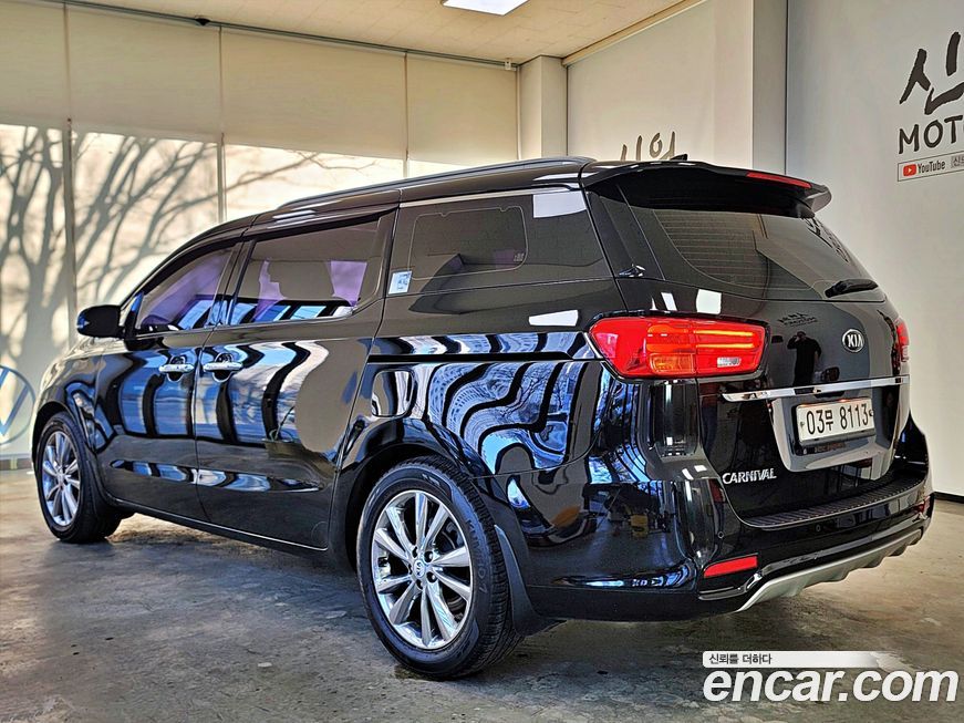 Kia Canival 2019