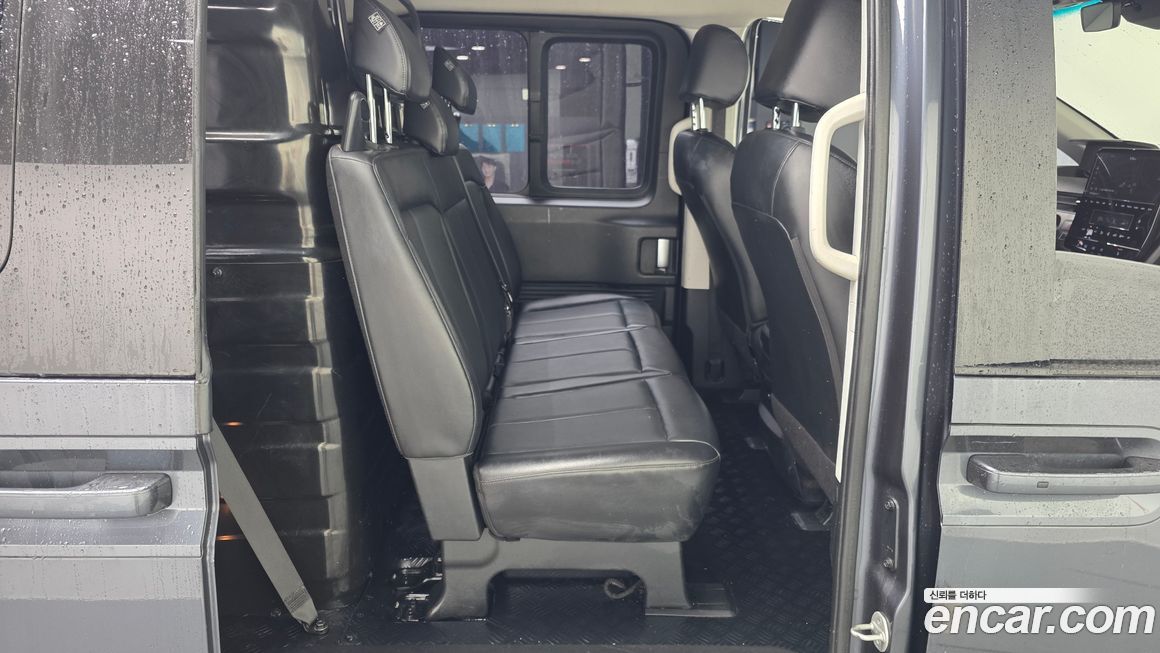Hyundai Staria 2022