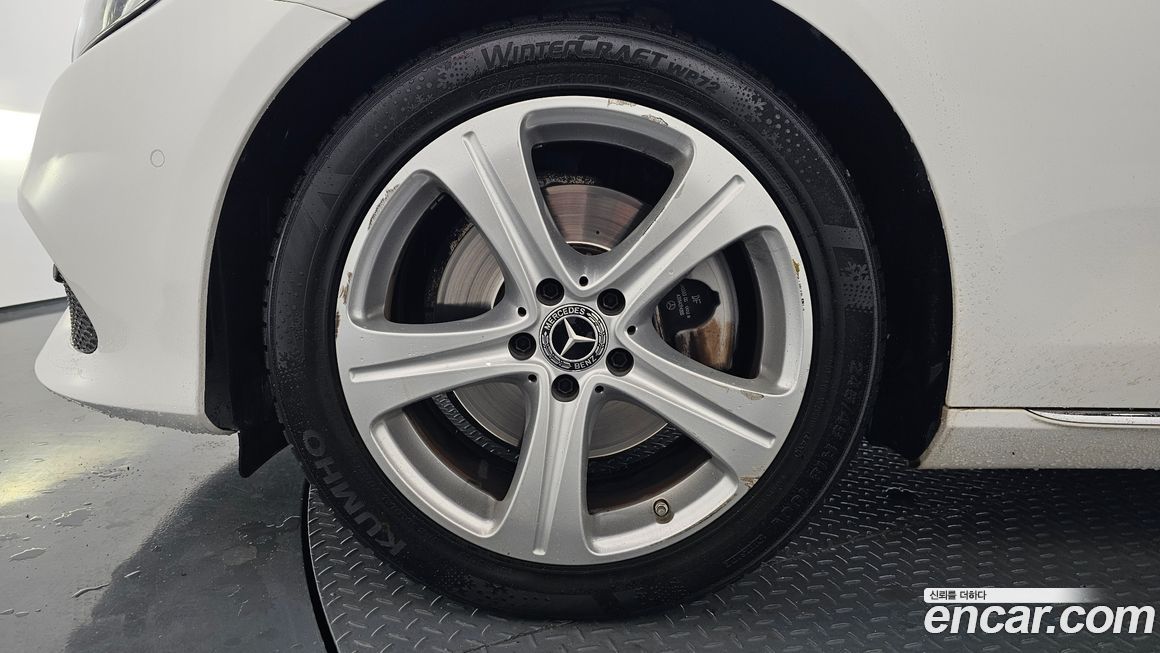 Mercedes-Benz E-Class 2018