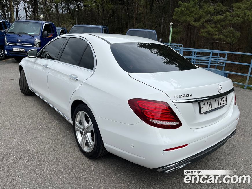 Mercedes-Benz E-Class 2017