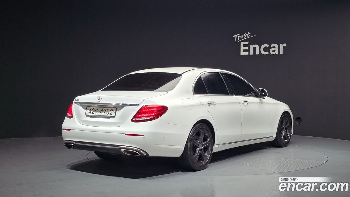 Mercedes-Benz E-Class 2018