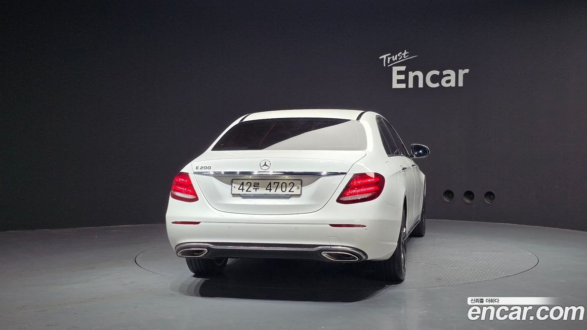 Mercedes-Benz E-Class 2018