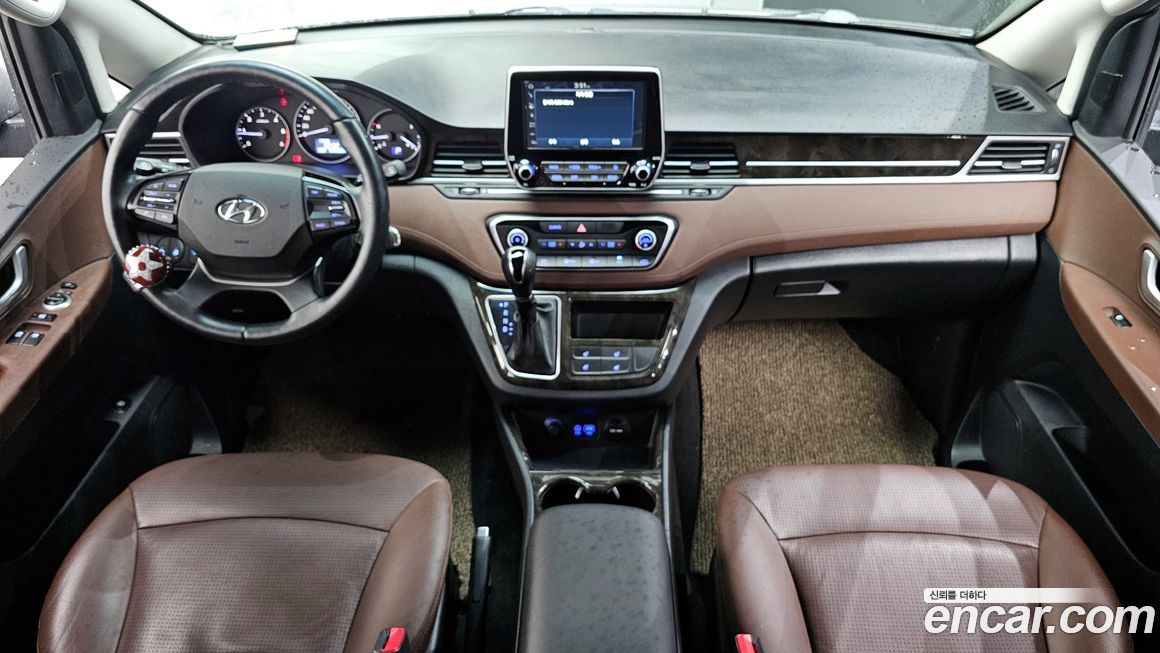 Hyundai Starex 2021