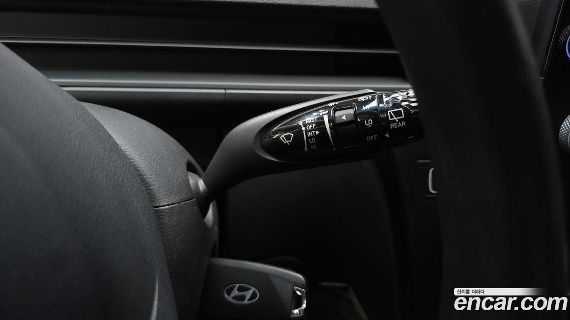 Hyundai Staria 2025