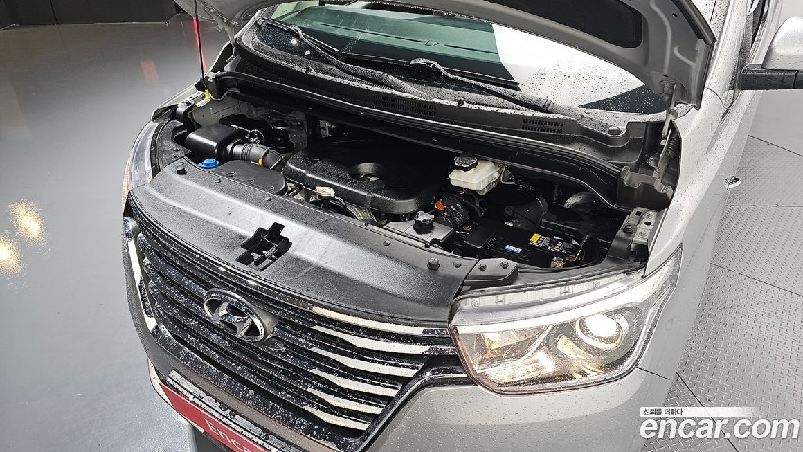 Hyundai Starex 2021