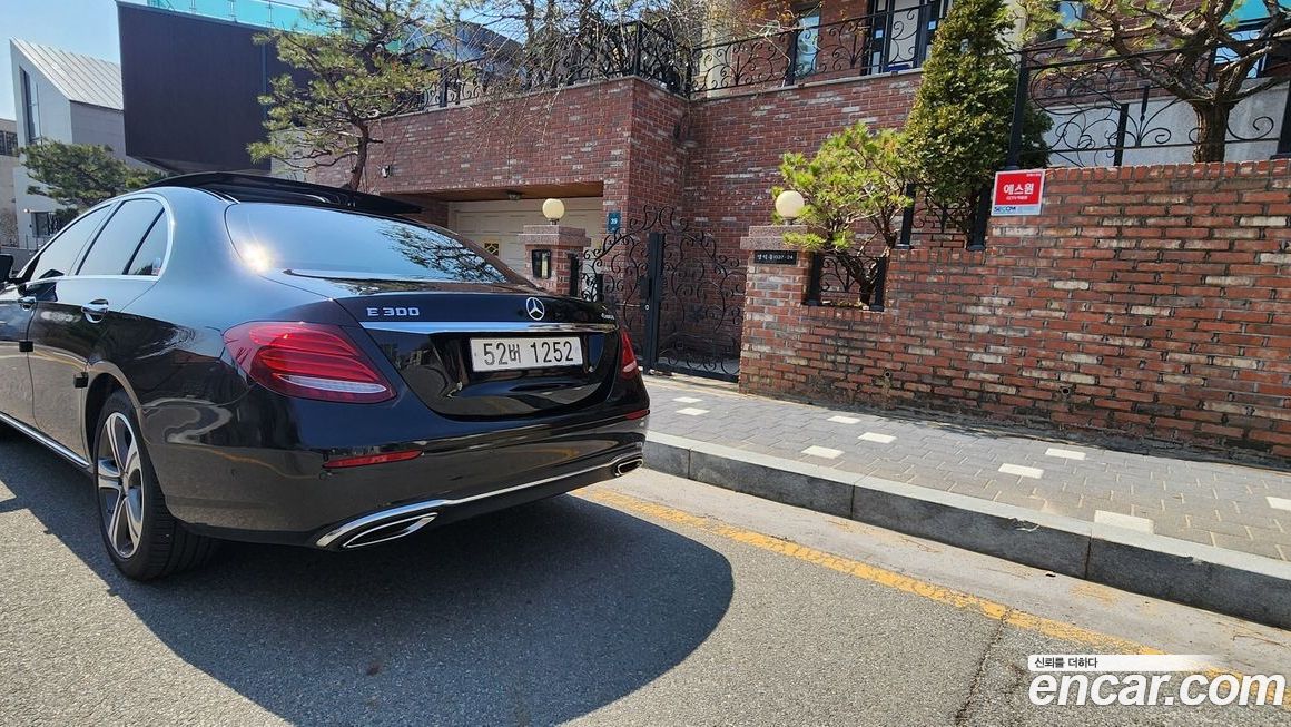 Mercedes-Benz E-Class 2017