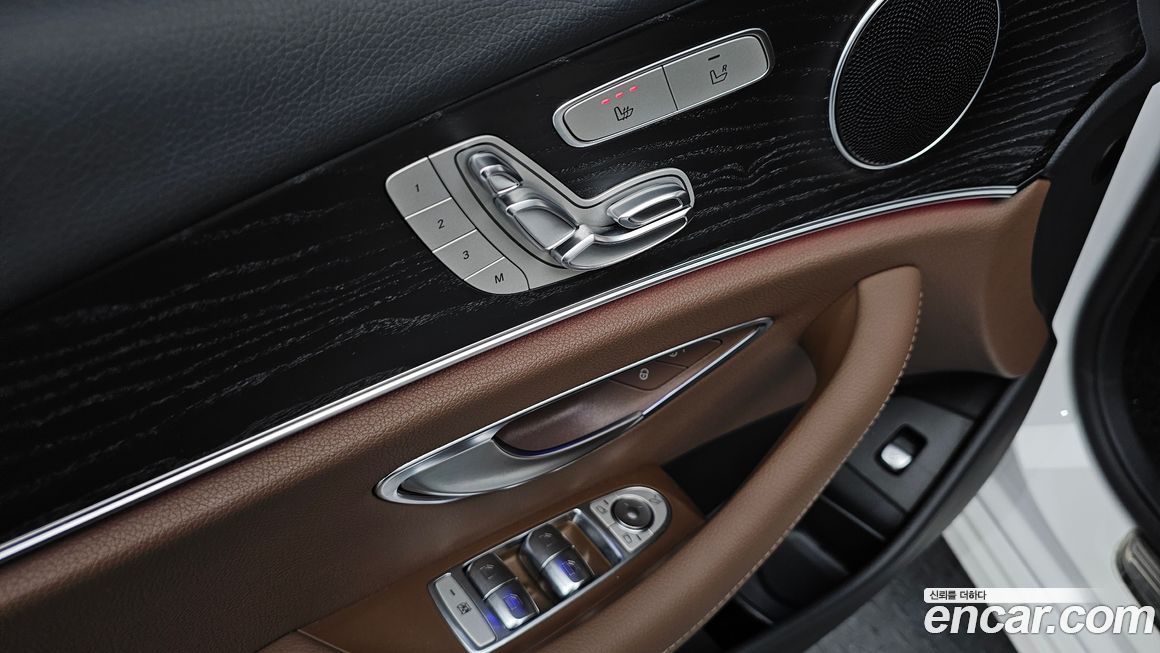 Mercedes-Benz E-Class 2020