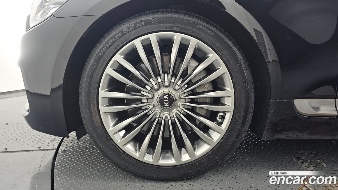 Kia K9 2019