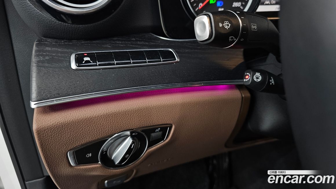 Mercedes-Benz E-Class 2020