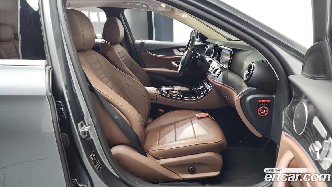 Mercedes-Benz E-Class 2019