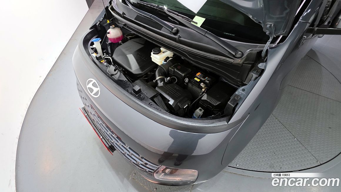 Hyundai Staria 2023
