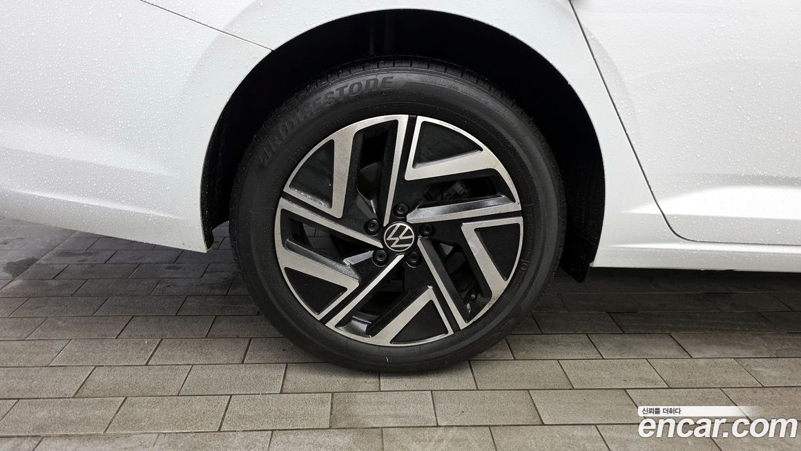 Volkswagen Jetta 2023