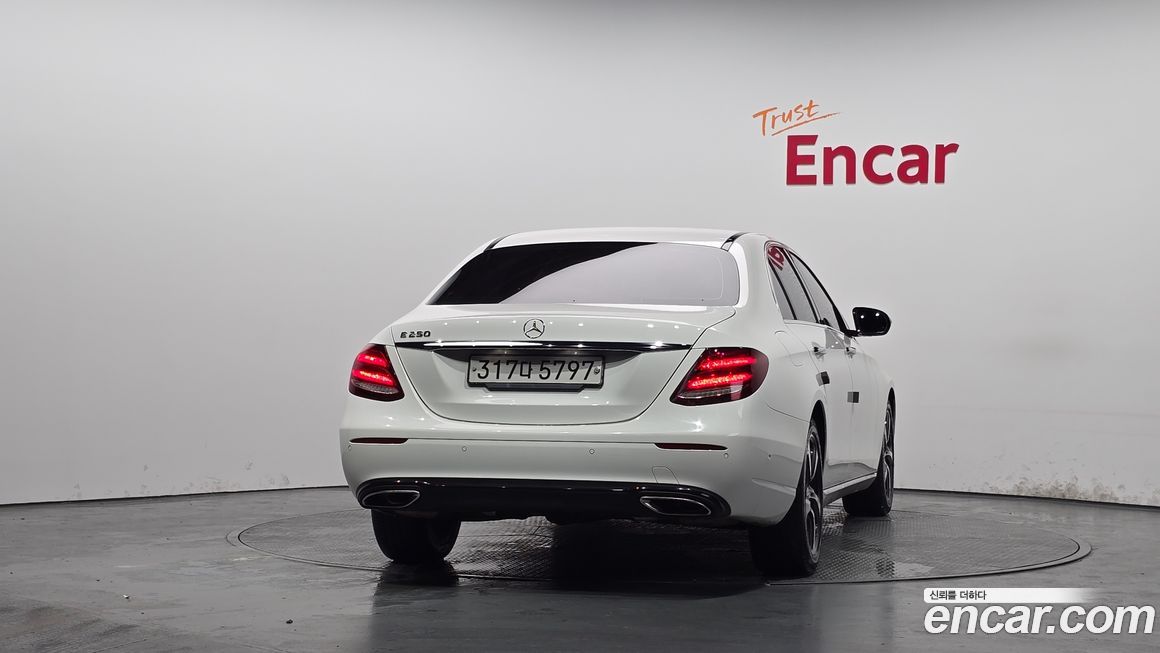 Mercedes-Benz E-Class 2020