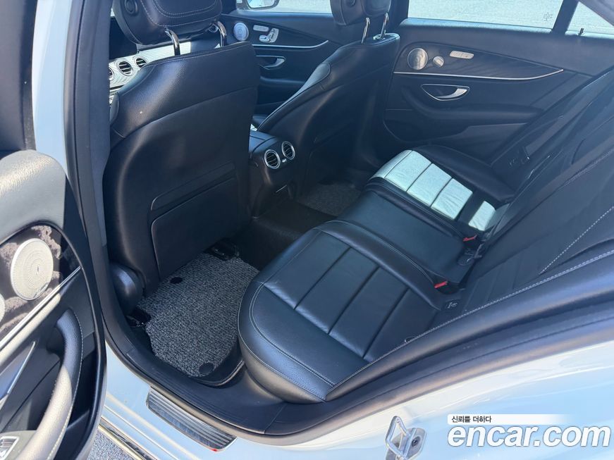 Mercedes-Benz E-Class 2019