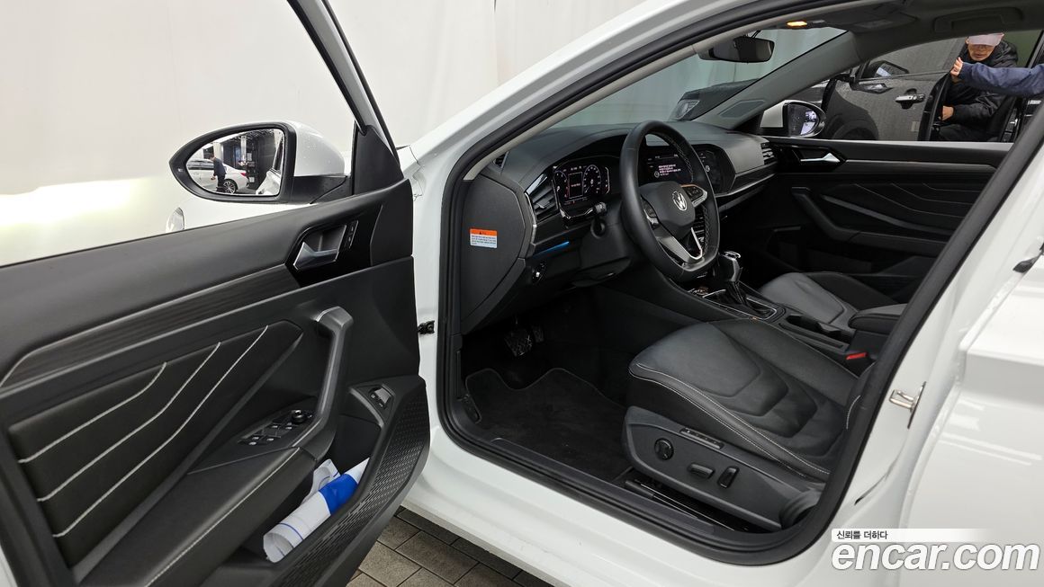 Volkswagen Jetta 2023