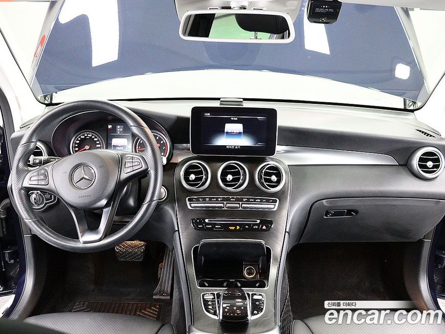 Mercedes-Benz GLC-Class 2019