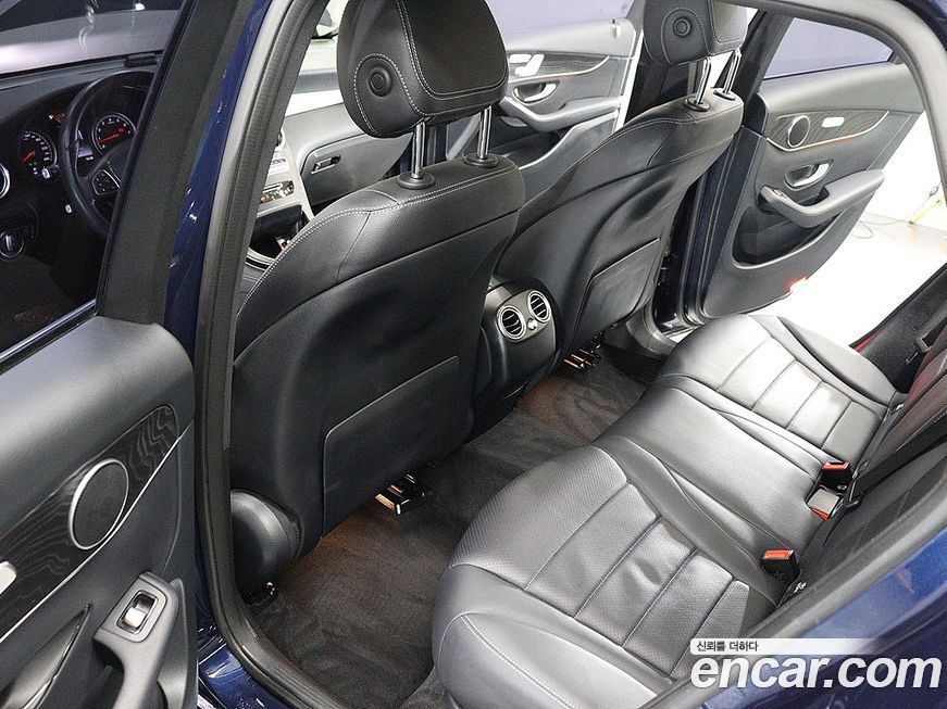 Mercedes-Benz GLC-Class 2019