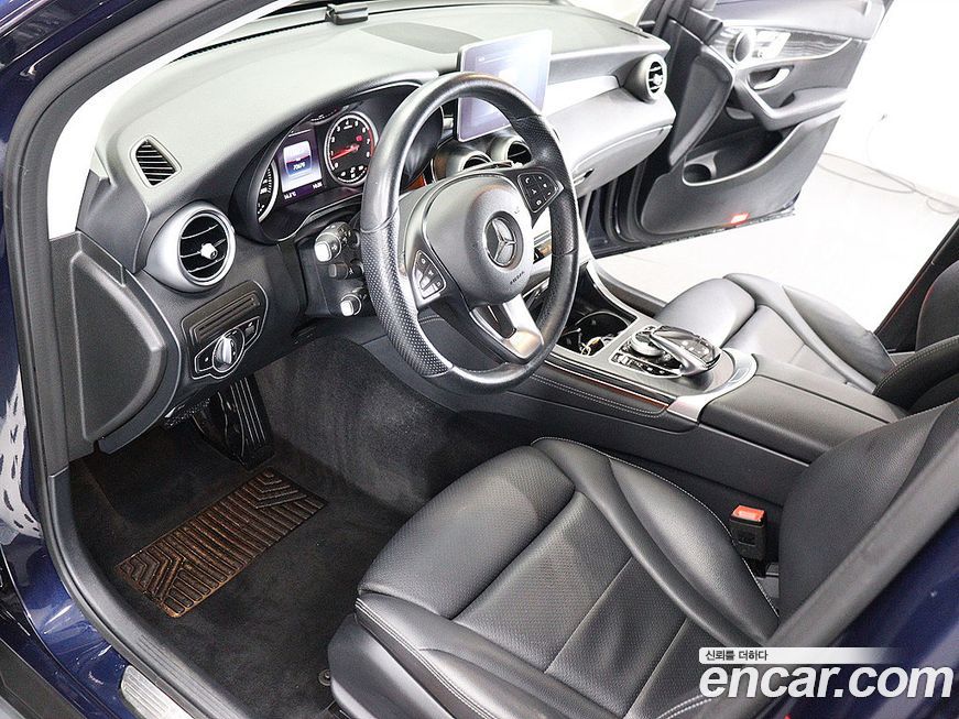 Mercedes-Benz GLC-Class 2019