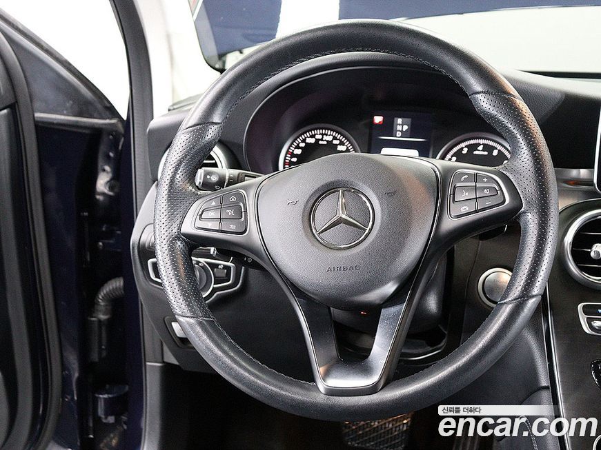 Mercedes-Benz GLC-Class 2019