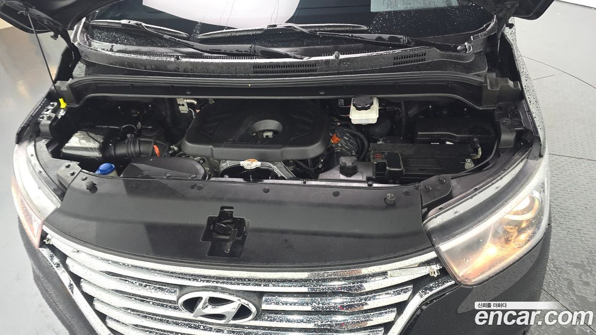 Hyundai Starex 2021