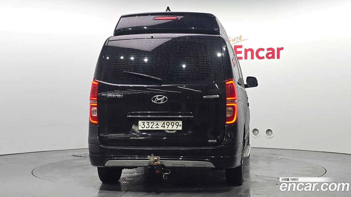 Hyundai Starex 2021