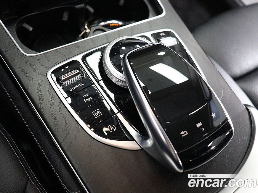 Mercedes-Benz GLC-Class 2019