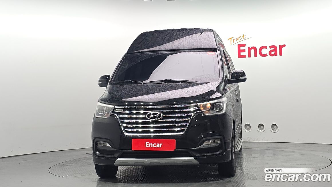 Hyundai Starex 2021