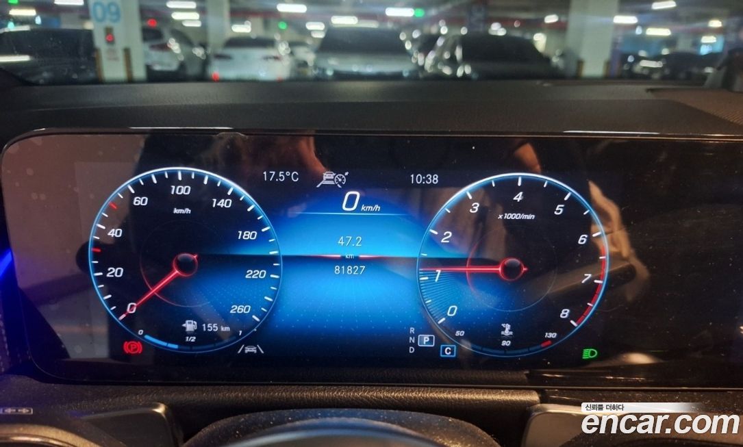 Mercedes-Benz GLB-Class 2021