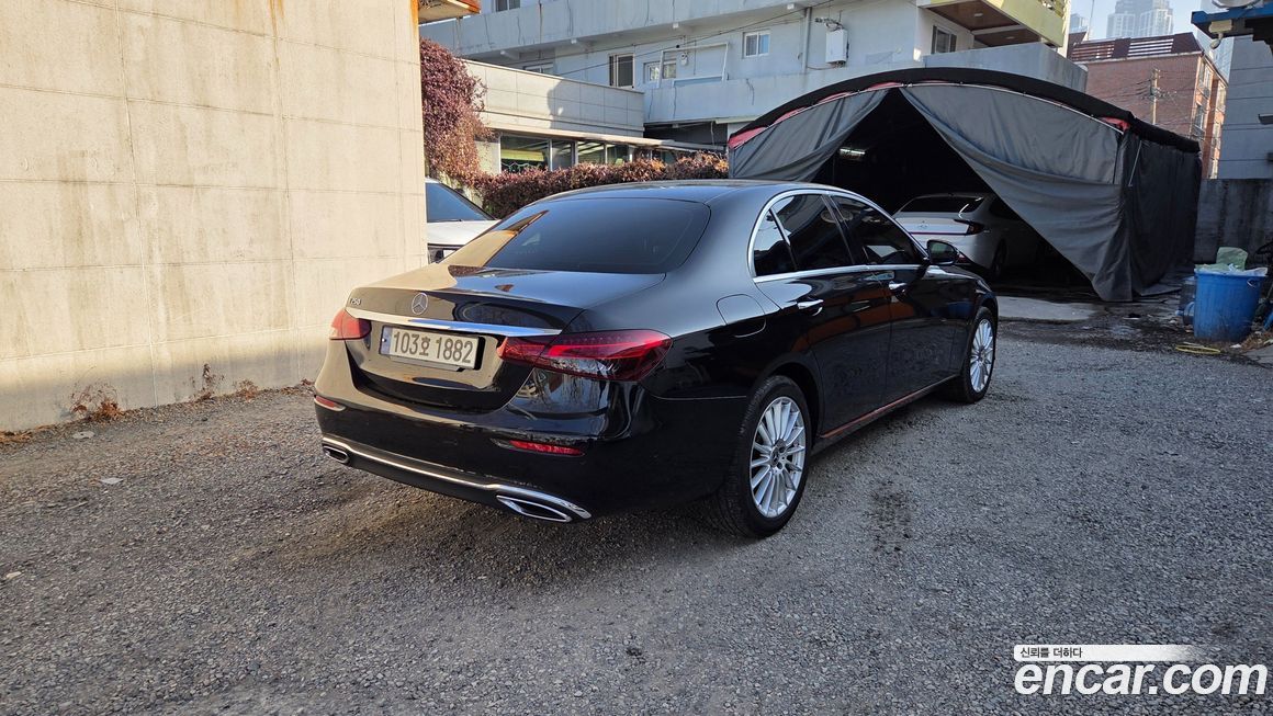 Mercedes-Benz E-Class 2021