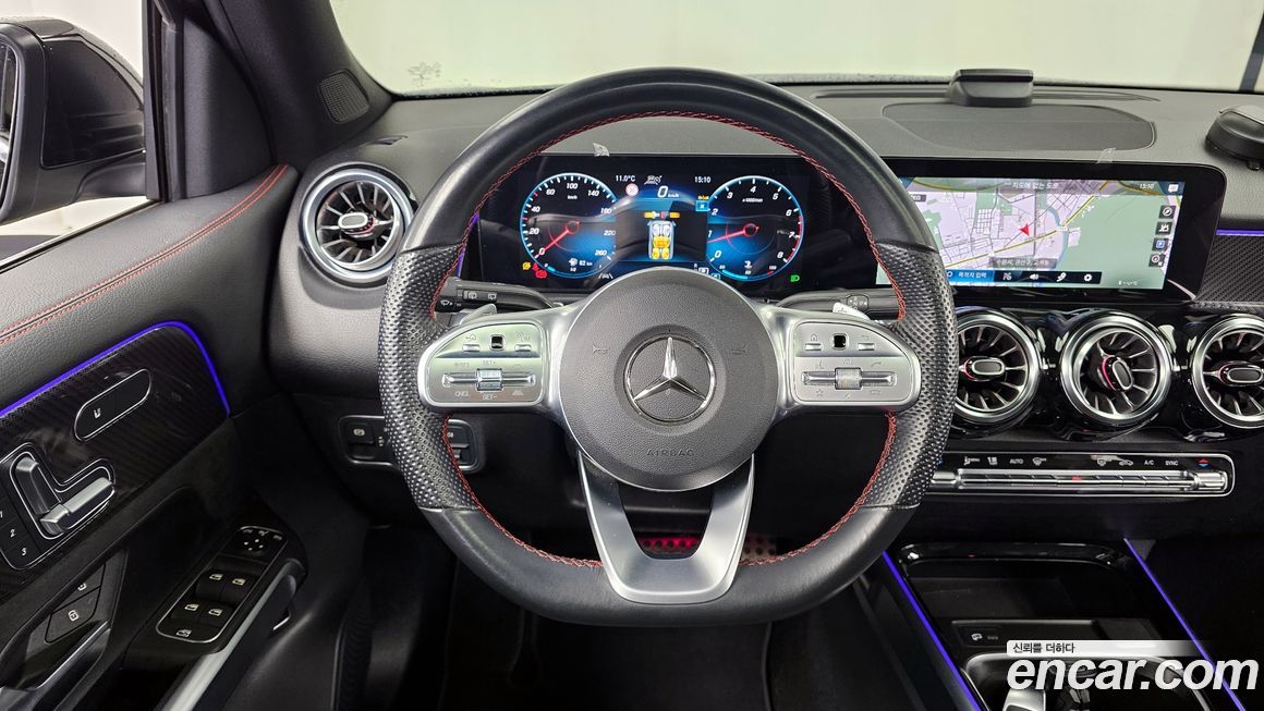 Mercedes-Benz GLB-Class 2023
