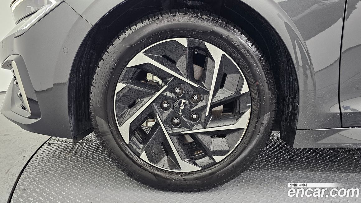 Kia K5 2025